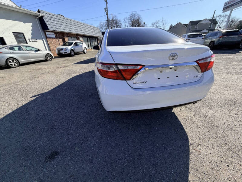 2017 Toyota Camry LE