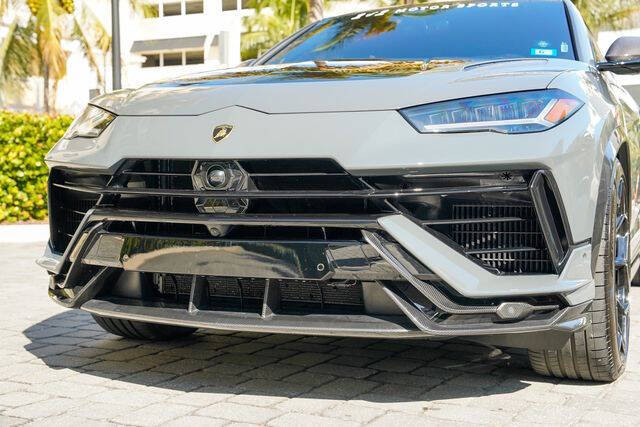 2023 Lamborghini Urus Performante