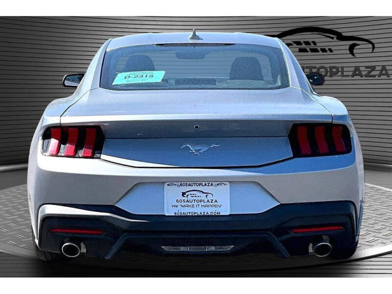 2024 Ford Mustang EcoBoost