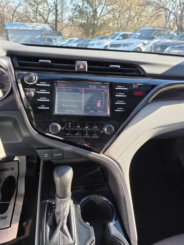 2019 Toyota Camry LE