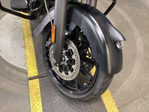 2018 Indian Springfield Dark Horse&#