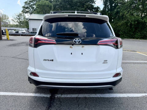 2018 Toyota RAV4 SE
