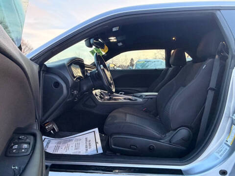 2016 Dodge Challenger SXT