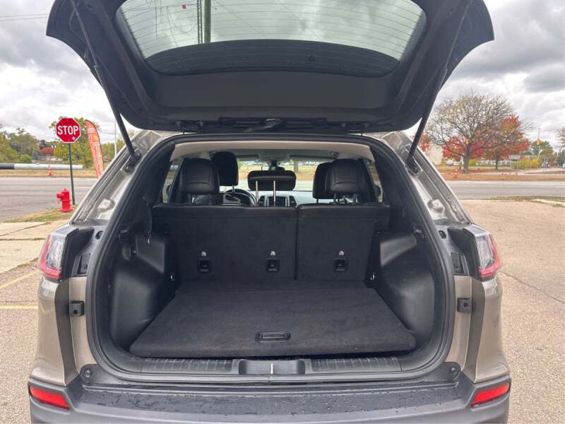 2020 Jeep Cherokee Trailhawk