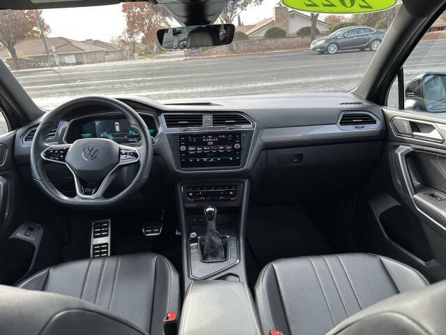 2022 Volkswagen Tiguan SE R-Line Black