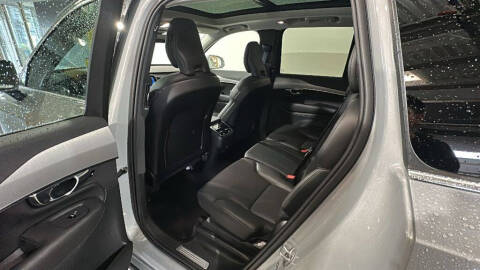 2025 Volvo XC90 B5 Core Bright Theme