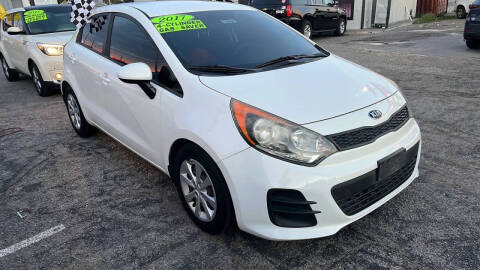 2017 Kia Rio 5-Door LX