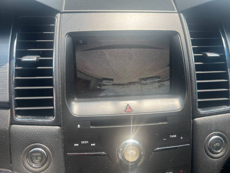 2015 Ford Taurus SEL