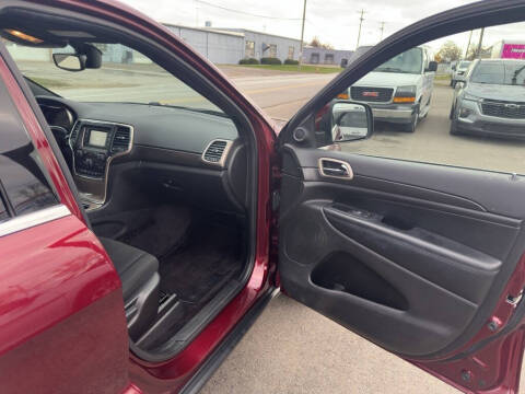 2017 Jeep Grand Cherokee Laredo