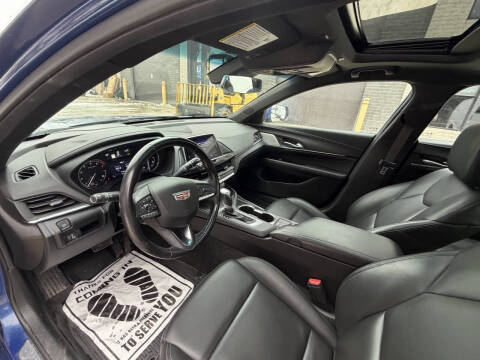 2023 Cadillac CT4 Luxury