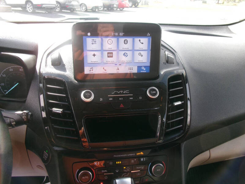 2020 Ford Transit Connect Titanium