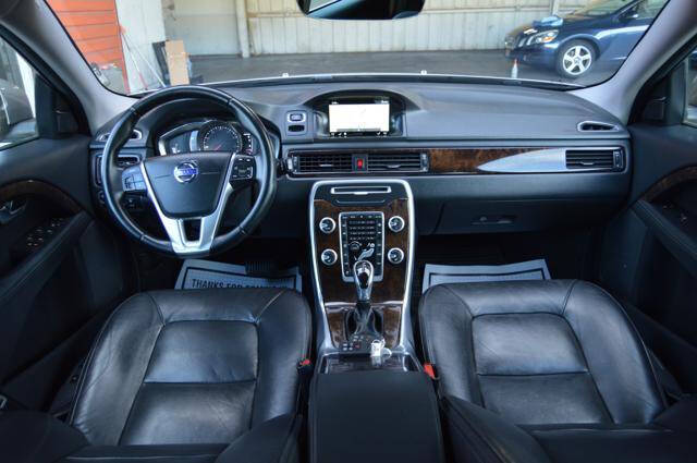 2016 Volvo XC70 T5 Drive-E Premier