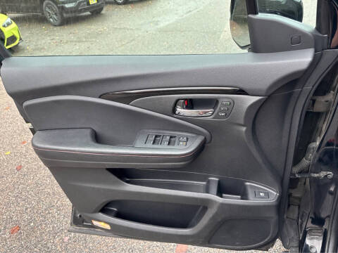 2017 Honda Ridgeline Black Edition