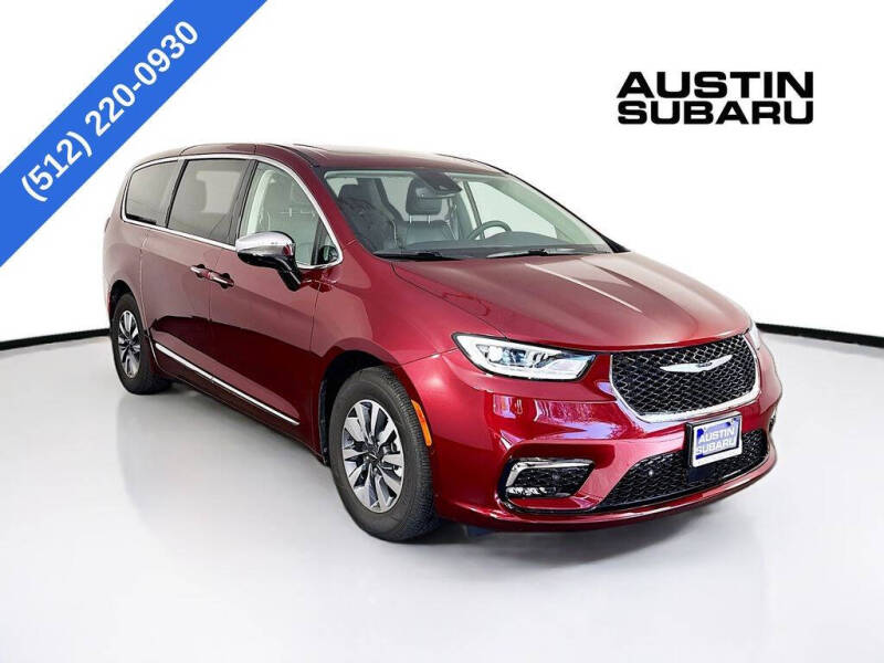 2023 Chrysler Pacifica Plug-In Hybrid Limited