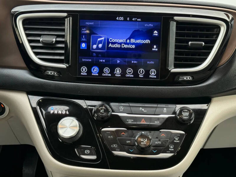 2017 Chrysler Pacifica