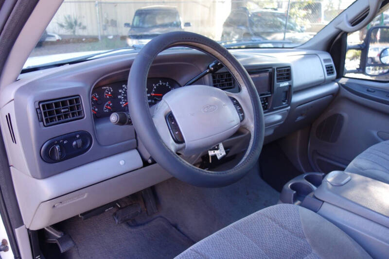 2000 Ford Excursion XLT