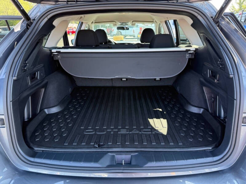 2022 Subaru Outback Premium