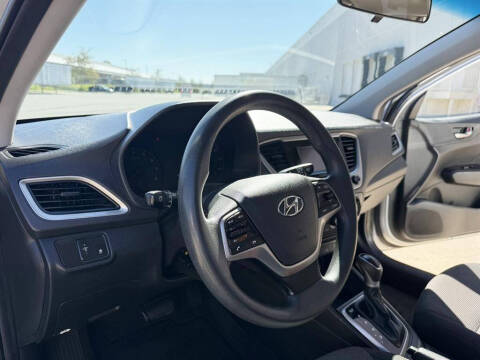 2019 Hyundai Accent SE