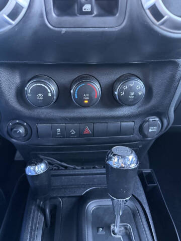 2015 Jeep Wrangler Unlimited Freedom Edition