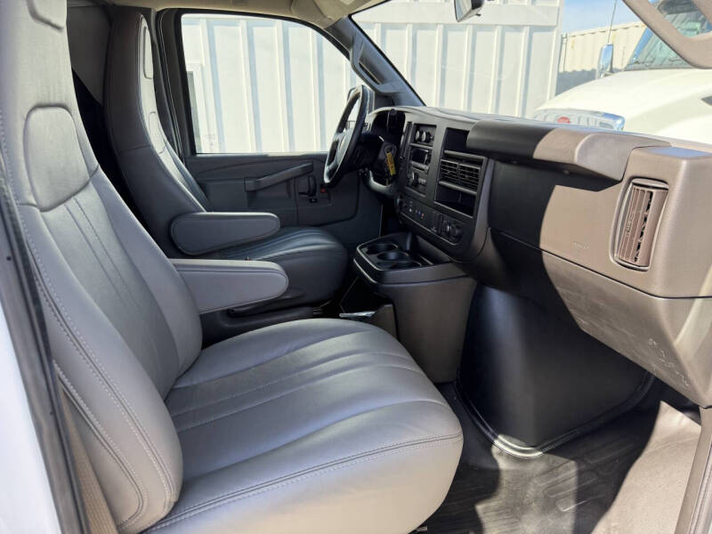 2020 Chevrolet Express 2500