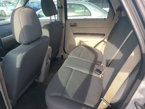 2010 Ford Escape XLS