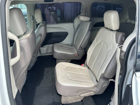 2019 Chrysler Pacifica Touring L