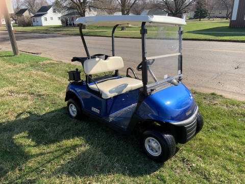 2016 E-Z-GO RXV