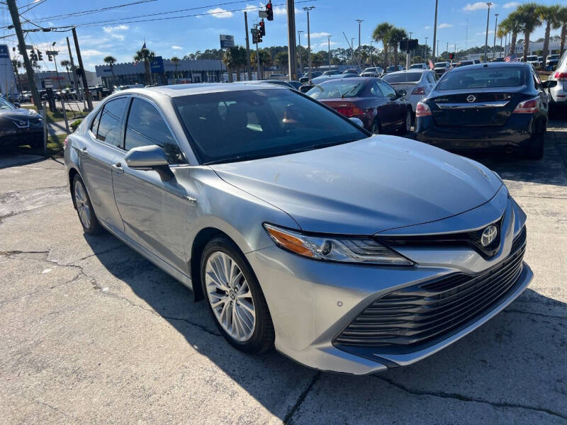 2018 Toyota Camry Hybrid XLE