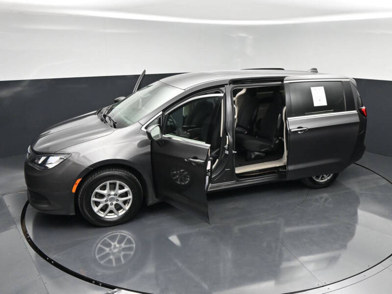 2017 Chrysler Pacifica Touring