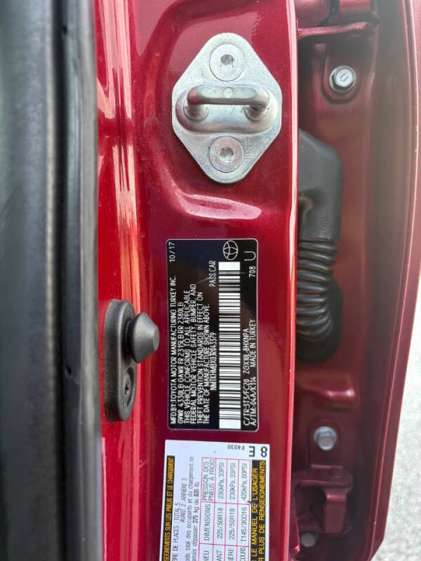 2018 Toyota C-HR XLE Premium