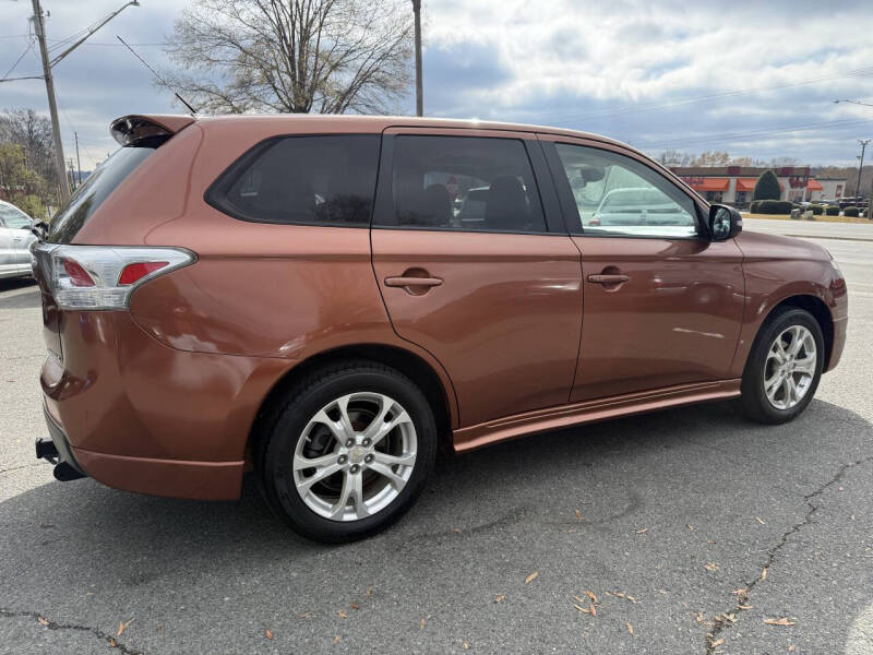 2014 Mitsubishi Outlander SE