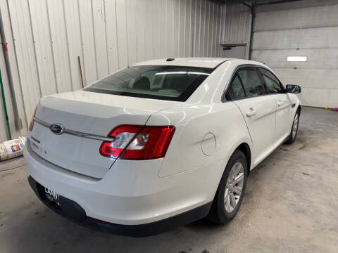 2012 Ford Taurus SE