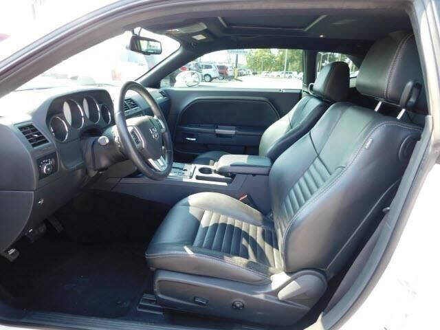 2014 Dodge Challenger R/T Plus