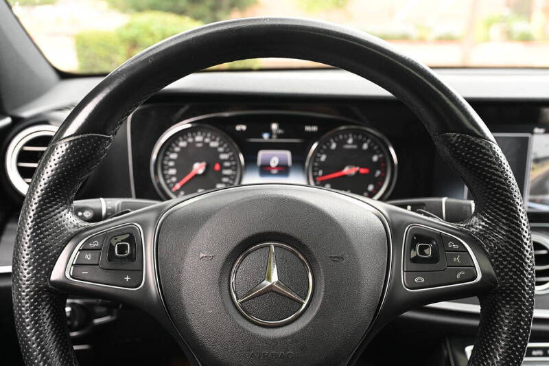 2017 Mercedes-Benz E-Class E 300 4MATIC