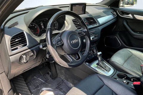 2017 Audi Q3 2.0T quattro Prestige