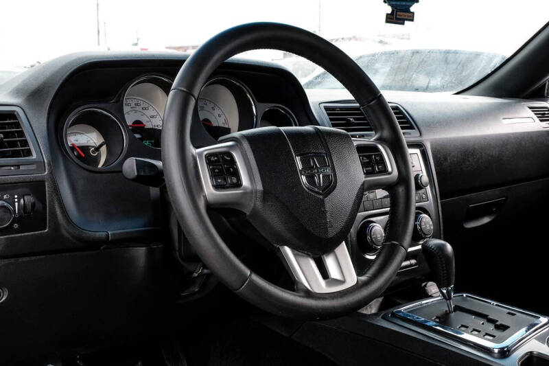 2014 Dodge Challenger SXT