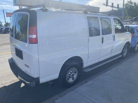 2019 GMC Savana 2500