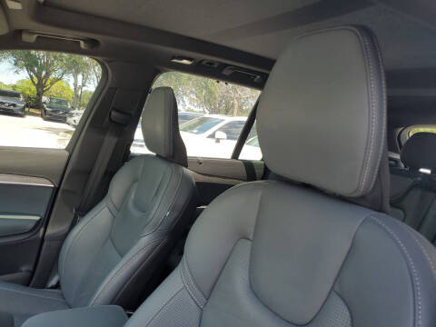 2024 Volvo XC90 B6 Ultimate Bright Theme 7P