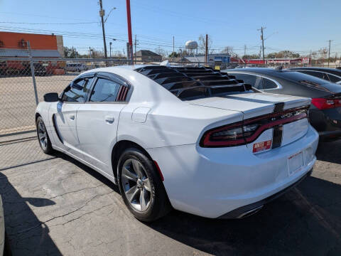 2016 Dodge Charger SXT