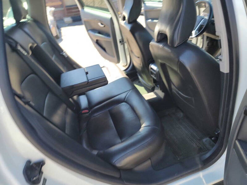 2011 Volvo XC70 3.2