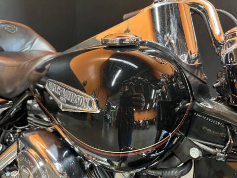 2002 Harley-Davidson FLHRC - Road King Classi