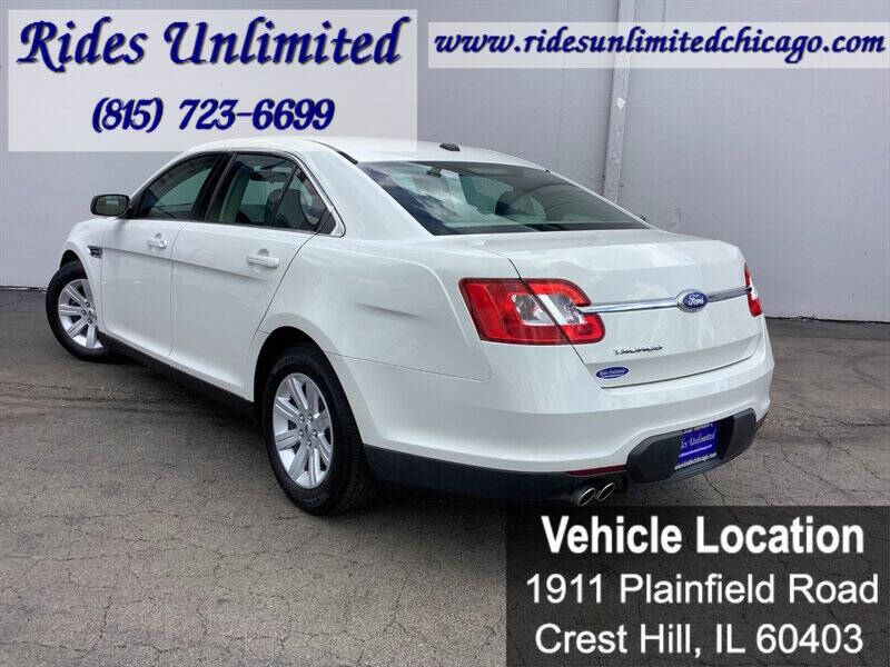 2011 Ford Taurus SE