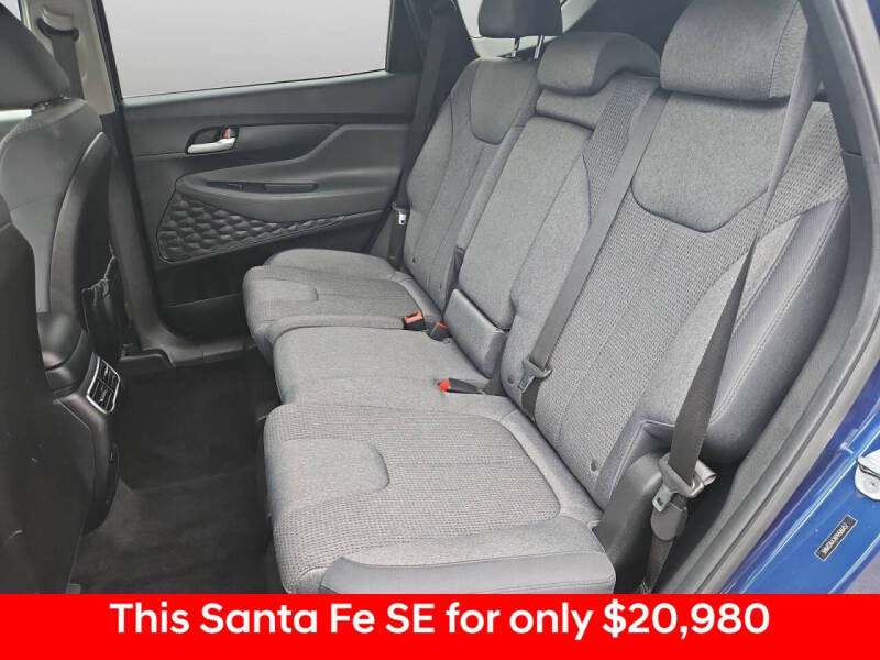 2023 Hyundai Santa Fe SE