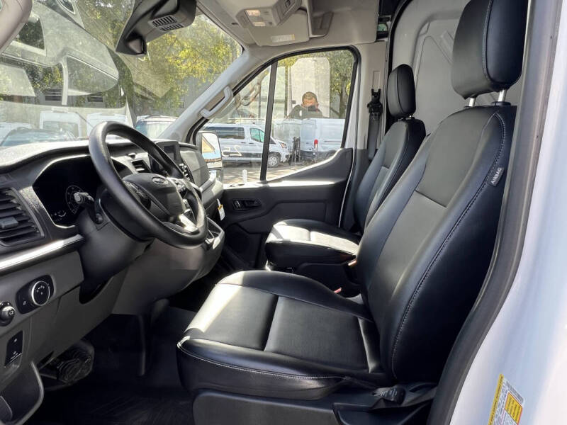 2024 Ford Transit 250