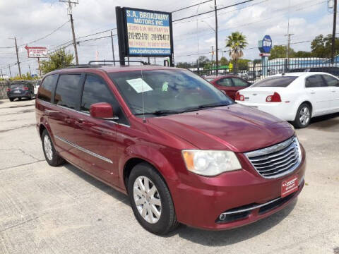 2013 Chrysler Town and Country for sale at S.A. BROADWAY MOTORS INC in San Antonio TX