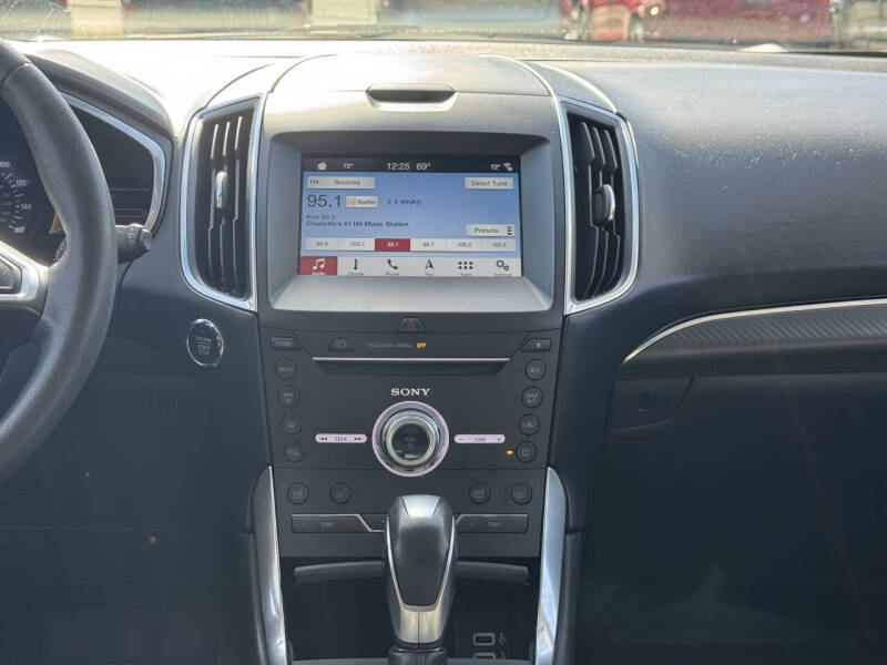 2017 Ford Edge Sport