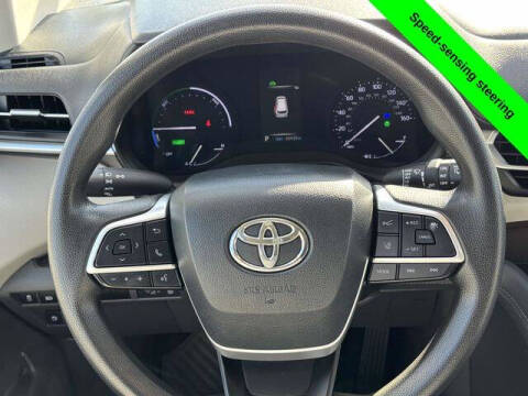 2021 Toyota Sienna LE 8-Passenger