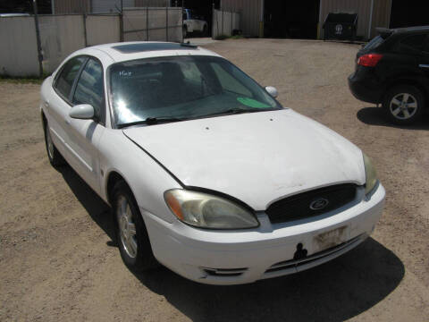 2004 Ford Taurus