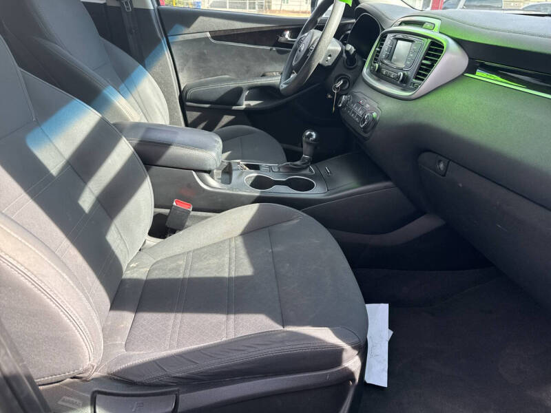 2017 Kia Sorento LX V6