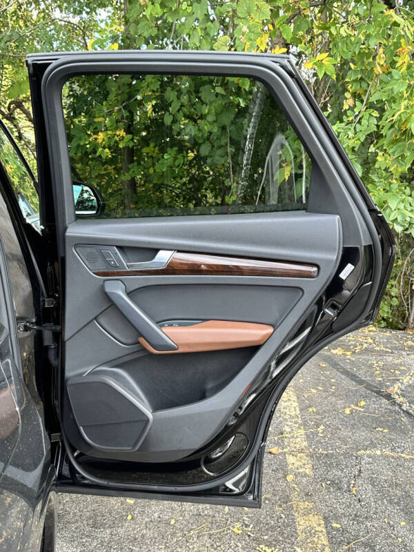 2020 Audi Q5 quattro Premium Plus 45 TFSI